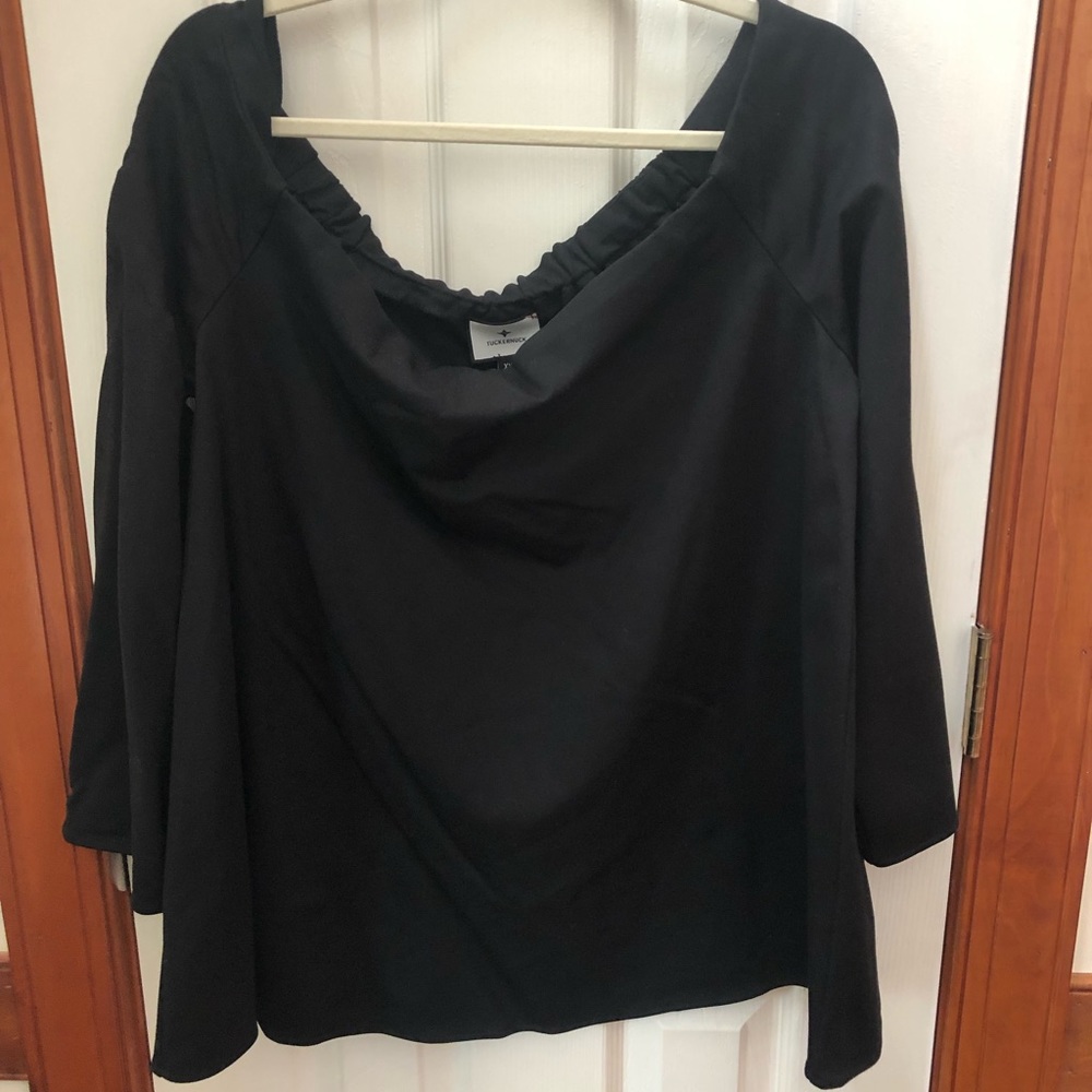 Tuckenuck NWT SZ XXL BLACK OFF THE SHOULDER TOP